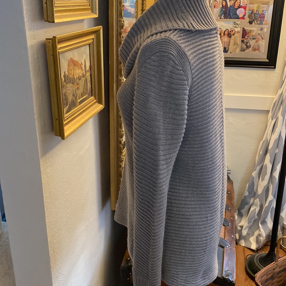 Calvin Klein Horizontal Ribbed Gray Cowl Neck Sweater - Picture 11 of 13